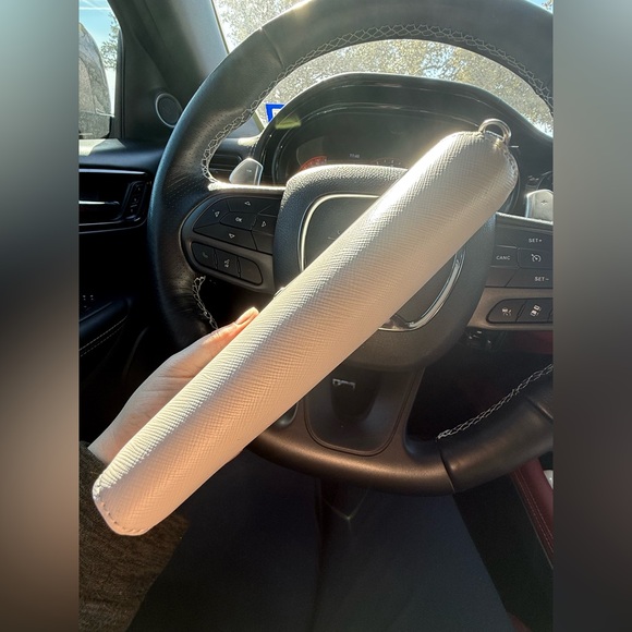 Kate Spade Wallet - Picture 7 of 8